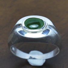 BELLISSIMO L'ANELLO IN ARGENTO 925 CON JADA BURMA NATURALE 0,80 CT