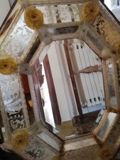 Antico specchio veneziano in