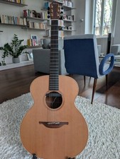 Lowden 022 acustica elettrificata usata praticamente nuova. Vendo per inutilizzo