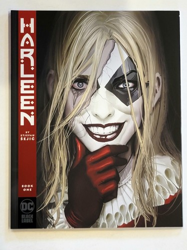 Harleen book comics black - dc,