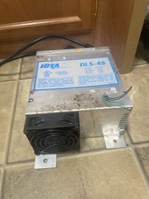 Iota Engineering DLS-45 Convertitore di Potenza e Caricabatterie, 45Amp