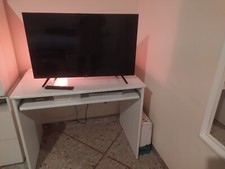 scrivania color bianco allungabile