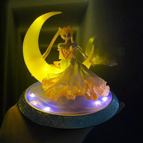 Figurine sailor moon veilleuse