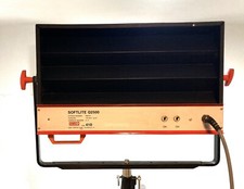 Lampada Ianiro softlite 2500w + stativo Manfrotto 007 con ruote