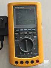 cx/Fluke 867B Multimetro