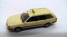 Rietze 1:87 Audi 100 C4 quattro 2.8E Avant beige chiaro TAXI con targhetta tetto (41)