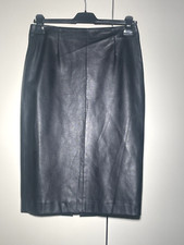 Gonna nuova, senza etichetta, nera in similpelle di Zara. taglia S