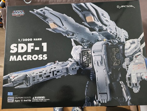 Arcadia macross sdf 3000 - macross, sdf-1