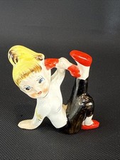 Statuina ragazza adolescente