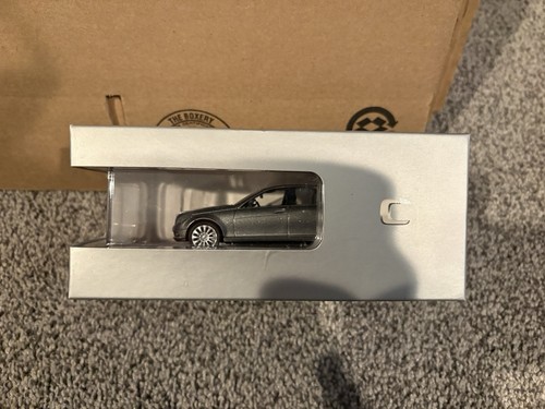 Schuco mercedes classe c - 1/43,
