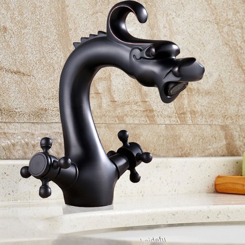 Rubinetto lavabo antico