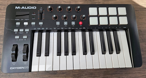 Audio oxygen controller - m-audio, 25