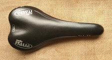 Sella bici Selle Italia SLR fibra di carbonio pelle nera rotaie titanio