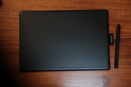 One wacom medium ctl 672 - one,