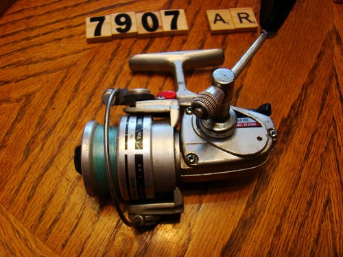 U7907 vintage daiwa 1000c - vintage,