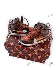 2 Pz MINI SNEAKERS L.V  JORDAN