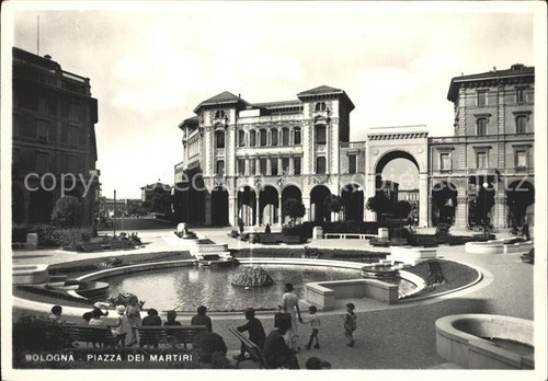 Bologna piazza dei martiri - bologna,