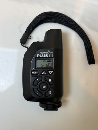 Pocket wizard plus iii - pocket,