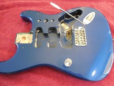 Corpo Fender MIM Stratocaster