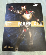 Sideshow Hot Toys Iron Man 3