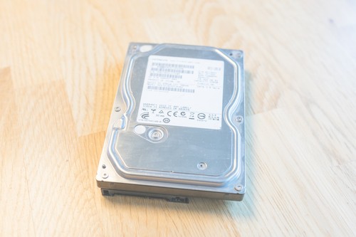 Hitachi hds721025cla382 7200 - hitachi,