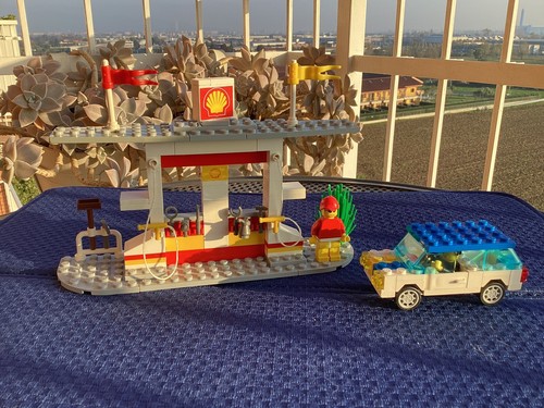 Lego distributore benzina - di,