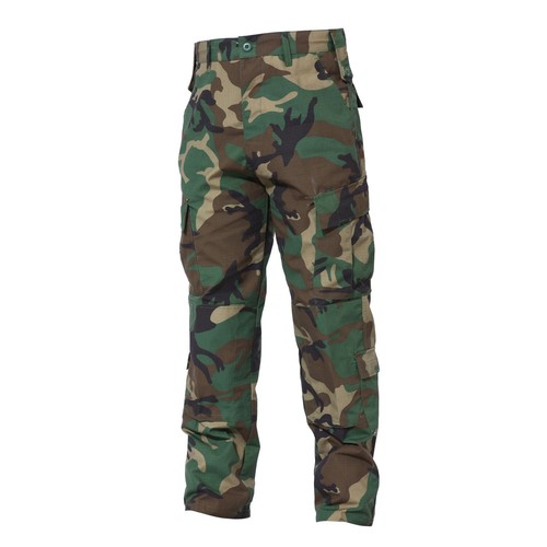 Pantaloni militari mimetici
