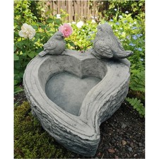 Figura pietra abbeveratoio - di,