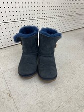 ugg boots side button 