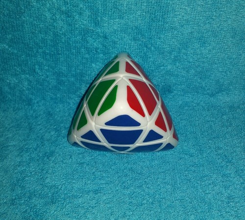 Cubo triangolare rompicapo - cubo,