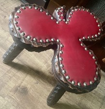 Sedia sgabello tre gambe in