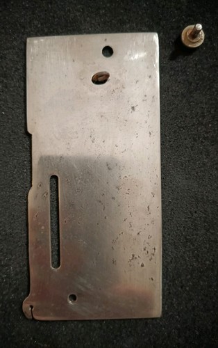 Placca frontale con vite