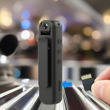 Mini fotocamera indossata dal