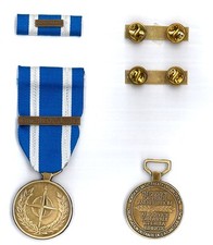 Medaglia e/o Nastrino Missione Nato Libia con Barretta OUP LIBYA/LIBYE