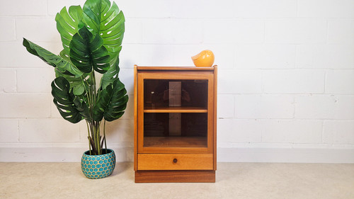 Credenza compatta vintage
