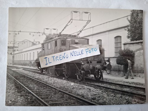 Fotografia stazione acqui - fotografia,