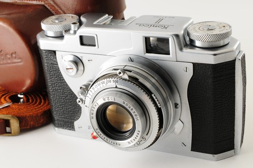 Near mint in custodia - 《,