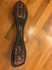 Skateboard a due ruote nero