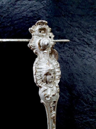 Antico portafiori stile