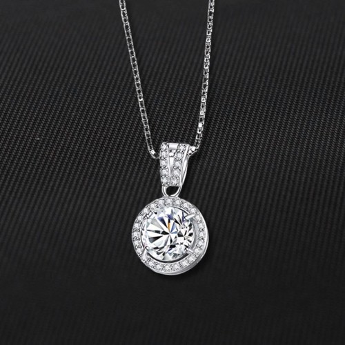 Collana con ciondolo aureola