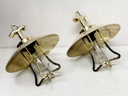 Coppia lampade a - lampade,