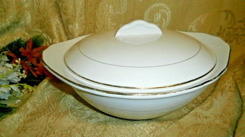 Vintage zuppiera epoca - vintage, d'epoca