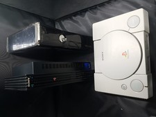 Lotto 3 Console Due Sony Playstation PS1/PS2 E Un Xbox 360 Per Pezzi Di Ricambio