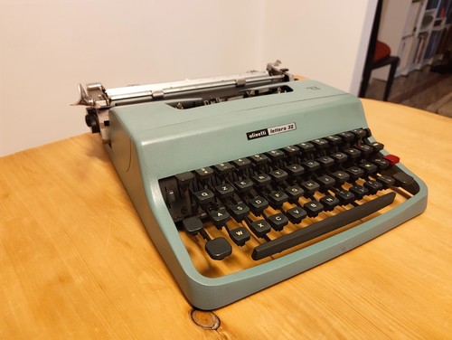 Olivetti lettera typewriter - olivetti,