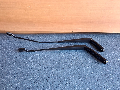 Coppia bracci tergicristallo - bracci,