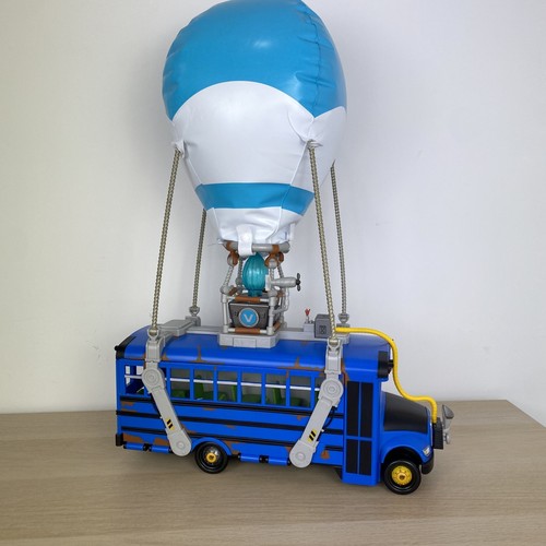Fortnite battle bus deluxe - battle,