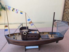 Modellino Peschereccio 1:72