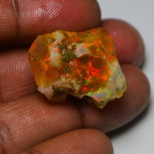 Grande opale grezzo 37,25