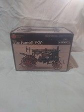 Farmall F-20 1/16 Scale