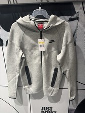 NIKE TECH FLEECE WINDRUNNER